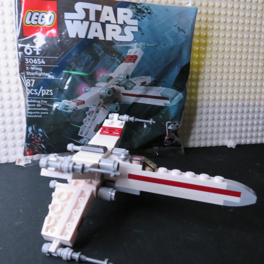 LEGO X-WING STARFIGHTER POLY BAG